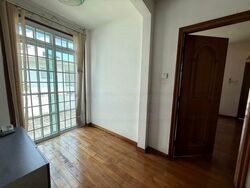 Golden Hill Estate (D19), Terrace #447273091